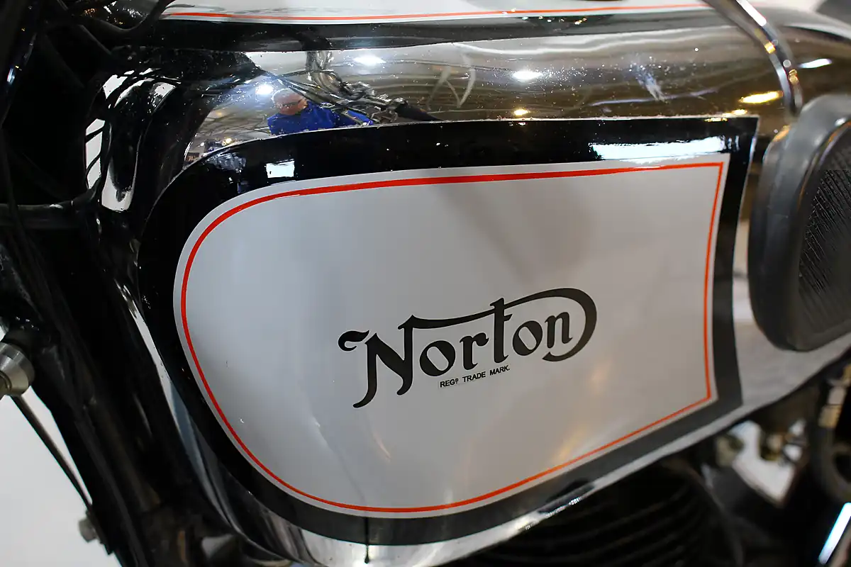 Used 1948 Norton International Model 30 Grey - Interior and Exterior details 4