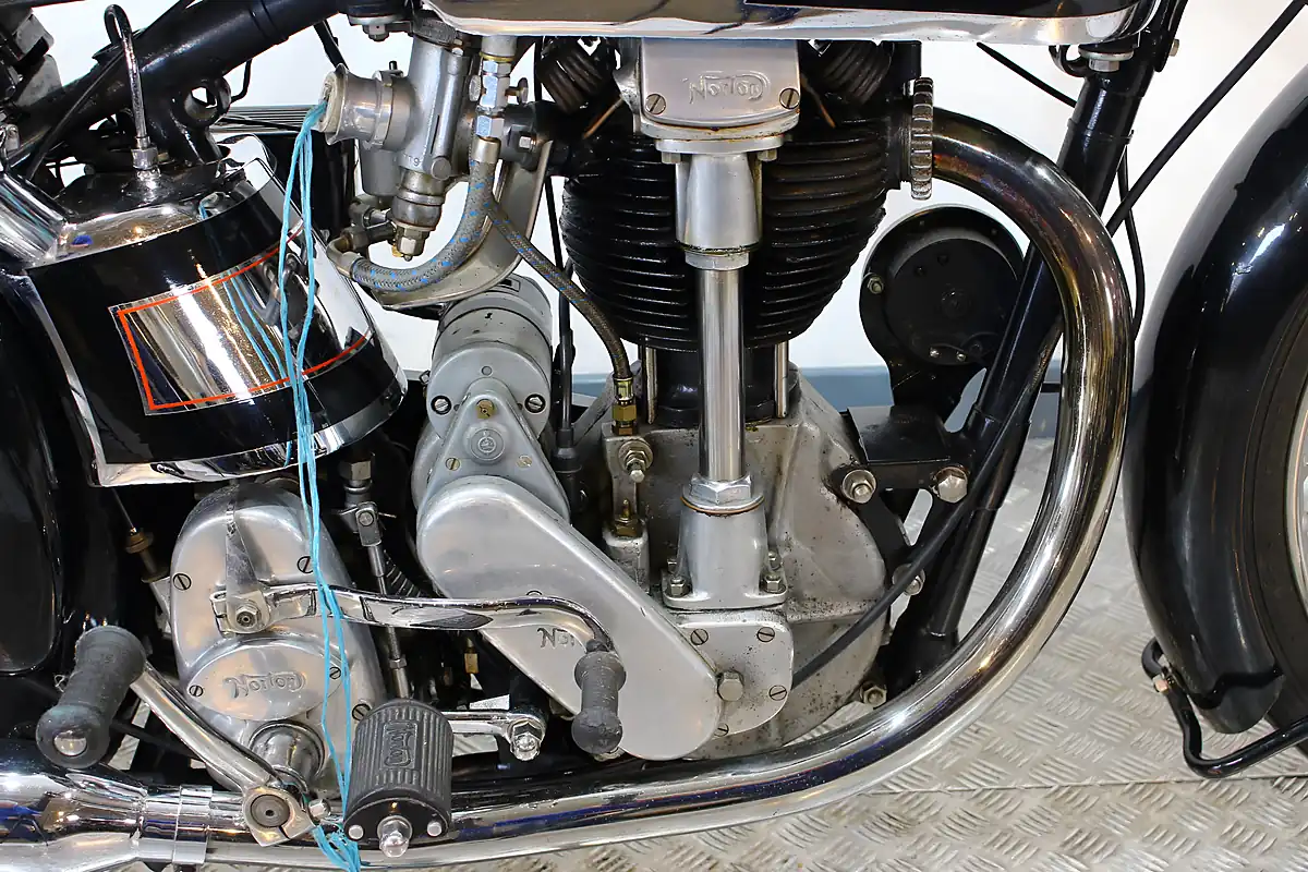 Used 1948 Norton International Model 30 Grey - Interior and Exterior details 9