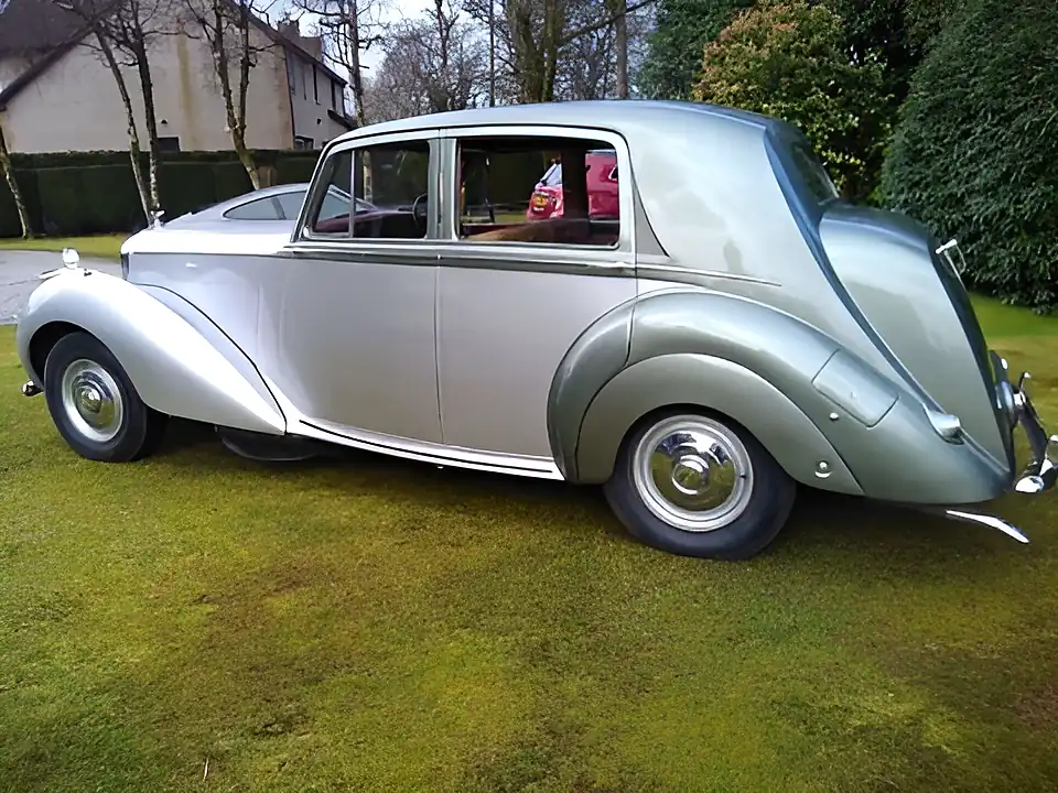 Used 1951 Bentley Mk Vi Grey - Interior and Exterior details 3