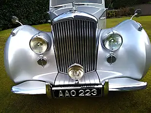 Used 1951 Bentley Mk Vi Grey - Interior and Exterior details 5