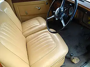 Used 1951 Bentley Mk Vi Grey - Interior and Exterior details 6