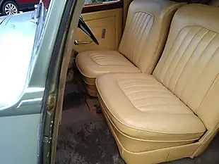 Used 1951 Bentley Mk Vi Grey - Interior and Exterior details 7