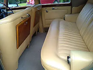 Used 1951 Bentley Mk Vi Grey - Interior and Exterior details 8