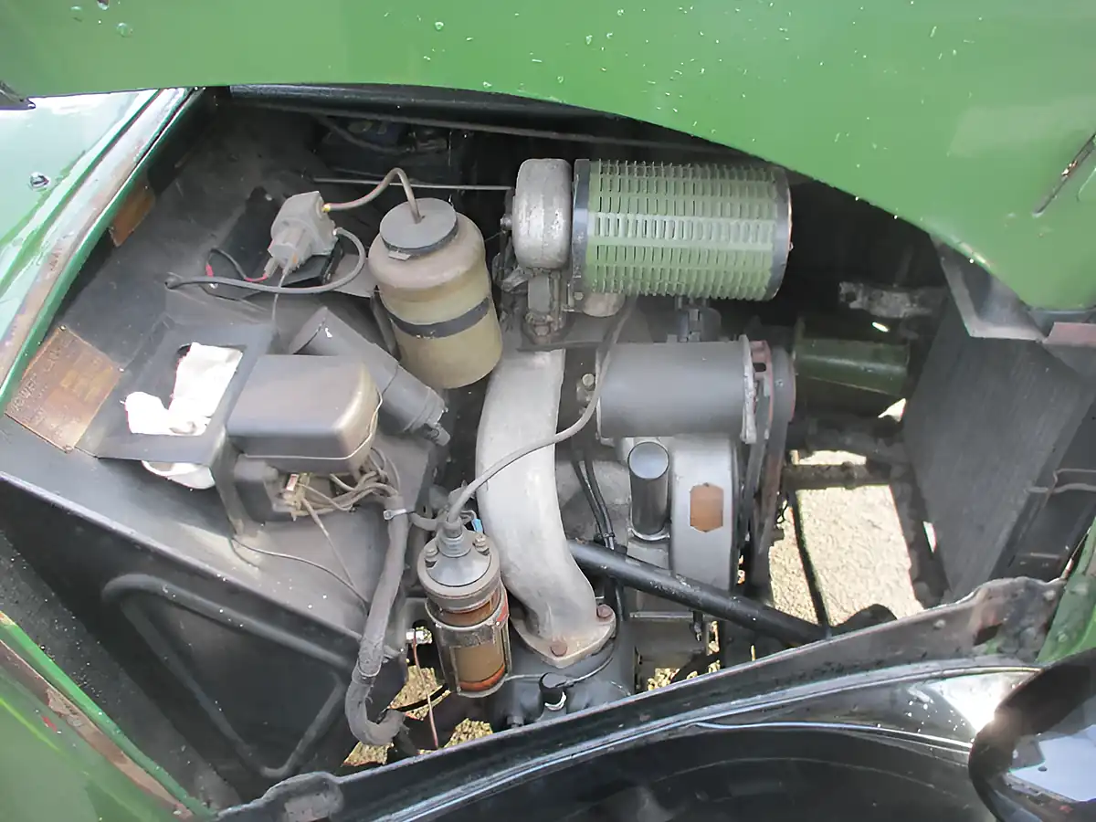 Used 1952 Jowett Bradford Green - Interior and Exterior details 9