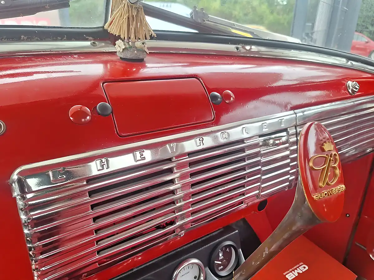 Used 1953 GMC 3500 White - Interior and Exterior details 12