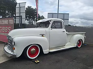 Used 1953 GMC 3500 White - Interior and Exterior details 3