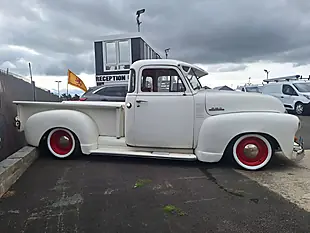 Used 1953 GMC 3500 White - Interior and Exterior details 4