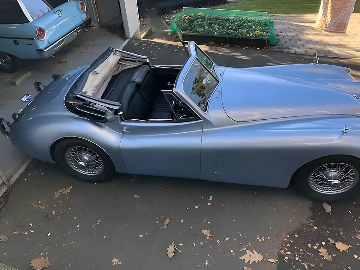 Used 1953 Jaguar Xk XK120 Dhc Blue - Interior and Exterior details 19