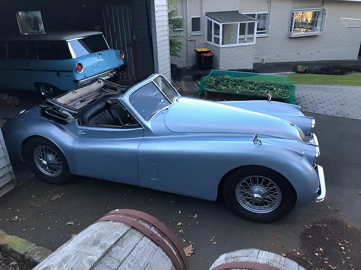 Used 1953 Jaguar Xk XK120 Dhc Blue - Interior and Exterior details 20