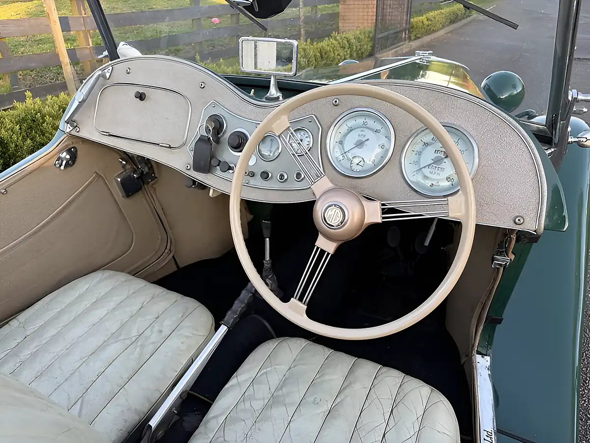 Used 1953 MG Tf Td British Racing Green - Interior and Exterior details 16