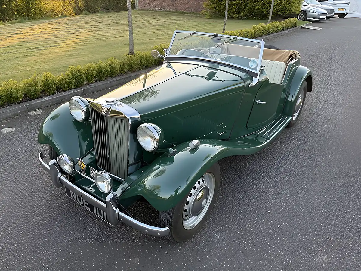 Used 1953 MG Tf Td British Racing Green - Interior and Exterior details 9