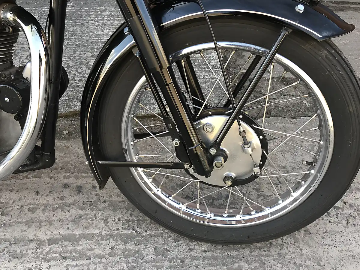 Used 1953 Velocette Mac - Interior and Exterior details 9