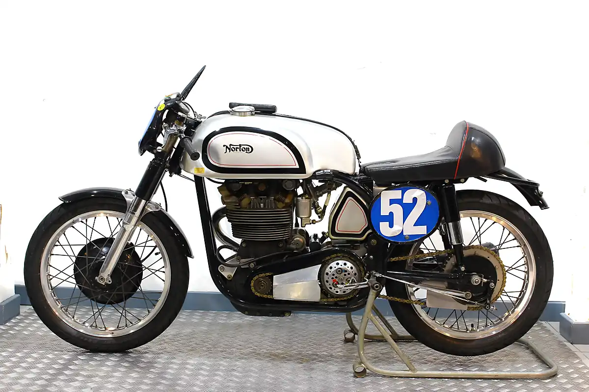 Used 1954 Manx Norton 40M Silver - Interior and Exterior details 10