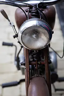 Used 1955 Moto Guzzi Cardelino Red - Interior and Exterior details 12