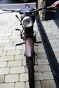 Used 1955 Moto Guzzi Cardelino Red - Interior and Exterior details 15
