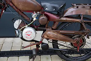 Used 1955 Moto Guzzi Cardelino Red - Interior and Exterior details 17