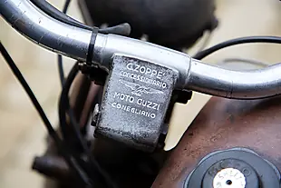 Used 1955 Moto Guzzi Cardelino Red - Interior and Exterior details 8
