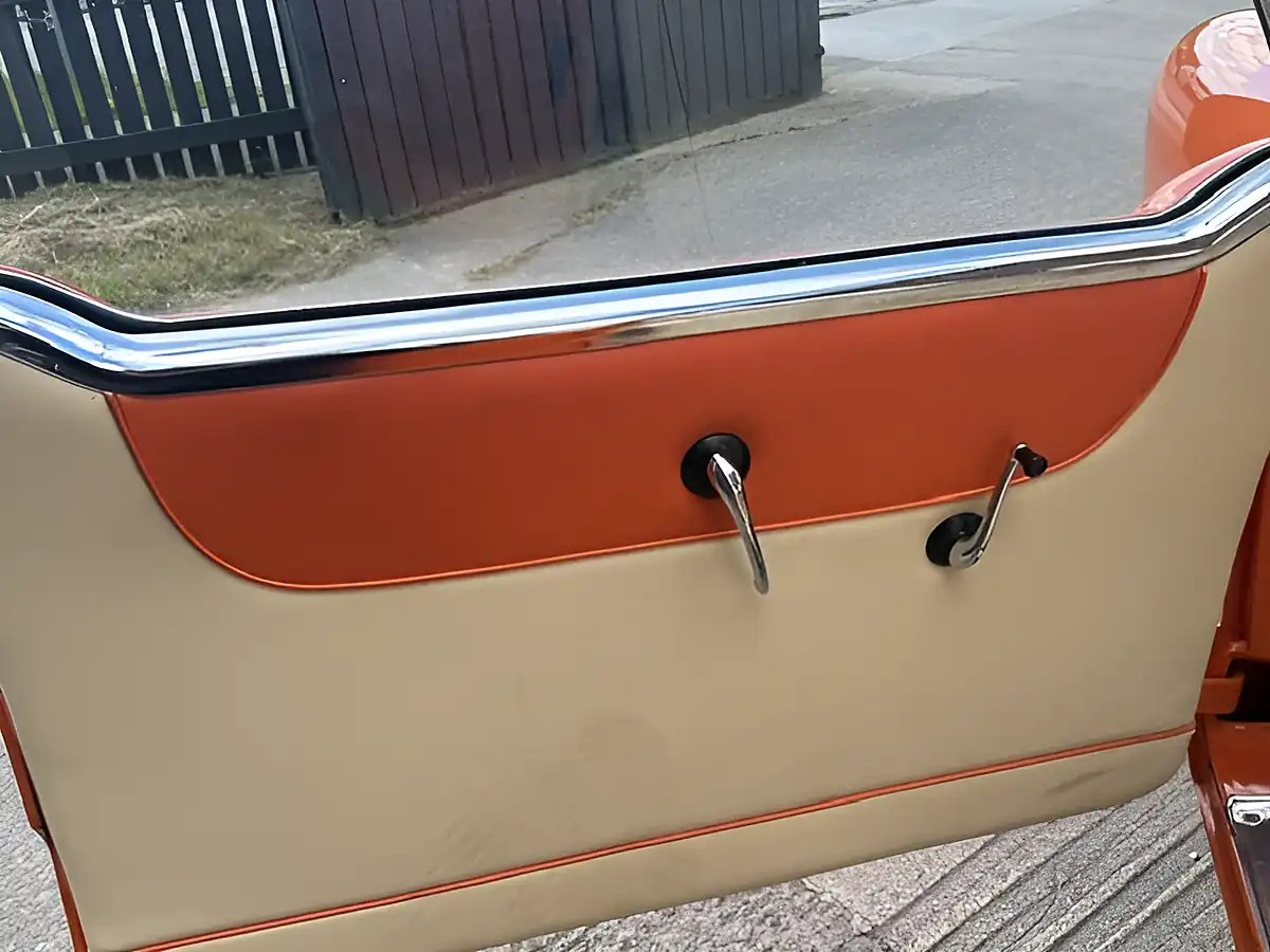 Used 1955 Nash Metropolitan Mki Deep Orange - Interior and Exterior details 2