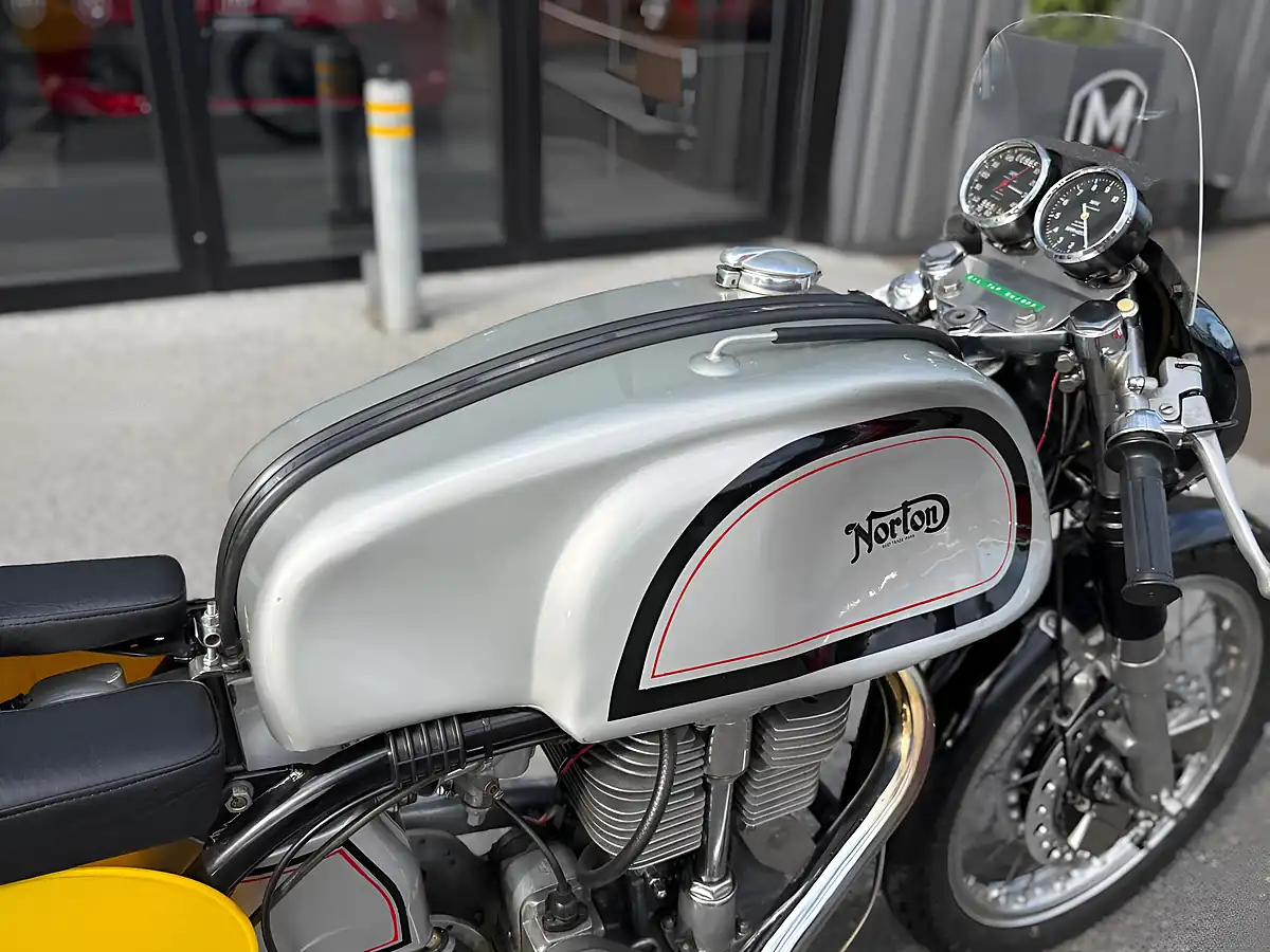 Used 1955 Norton Manx 500 Classic Silver - Interior and Exterior details 16