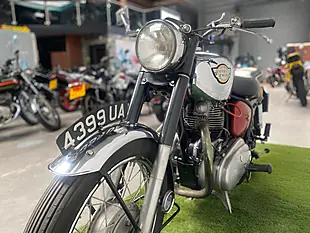 Used 1959 Royal Enfield Constellation Red - Interior and Exterior details 11