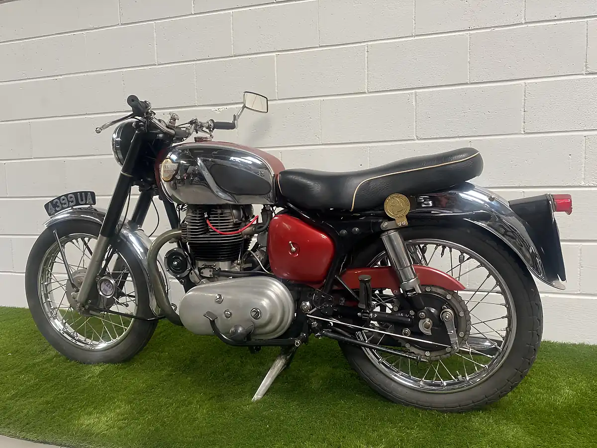 Used 1959 Royal Enfield Constellation Red - Interior and Exterior details 7