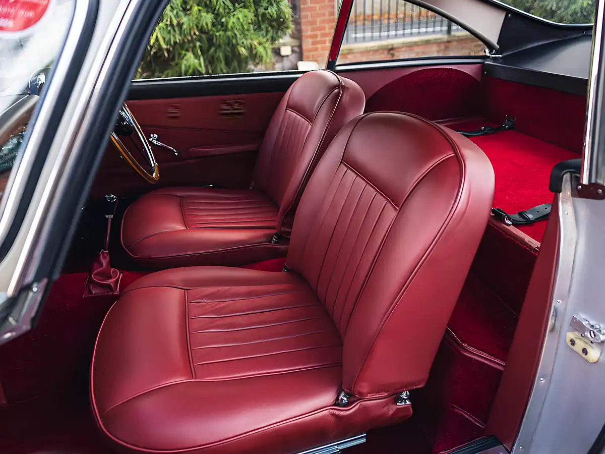 Used 1960 Aston Martin DB4 GT Snow Shadow Grey - Interior and Exterior details 14