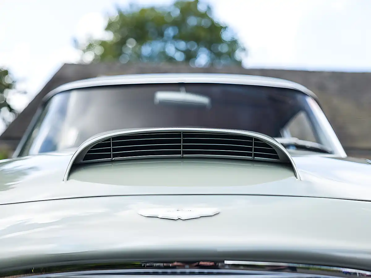 Used 1960 Aston Martin DB4 GT Snow Shadow Grey - Interior and Exterior details 19