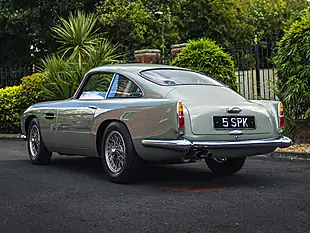 Used 1960 Aston Martin DB4 GT Snow Shadow Grey - Interior and Exterior details 4