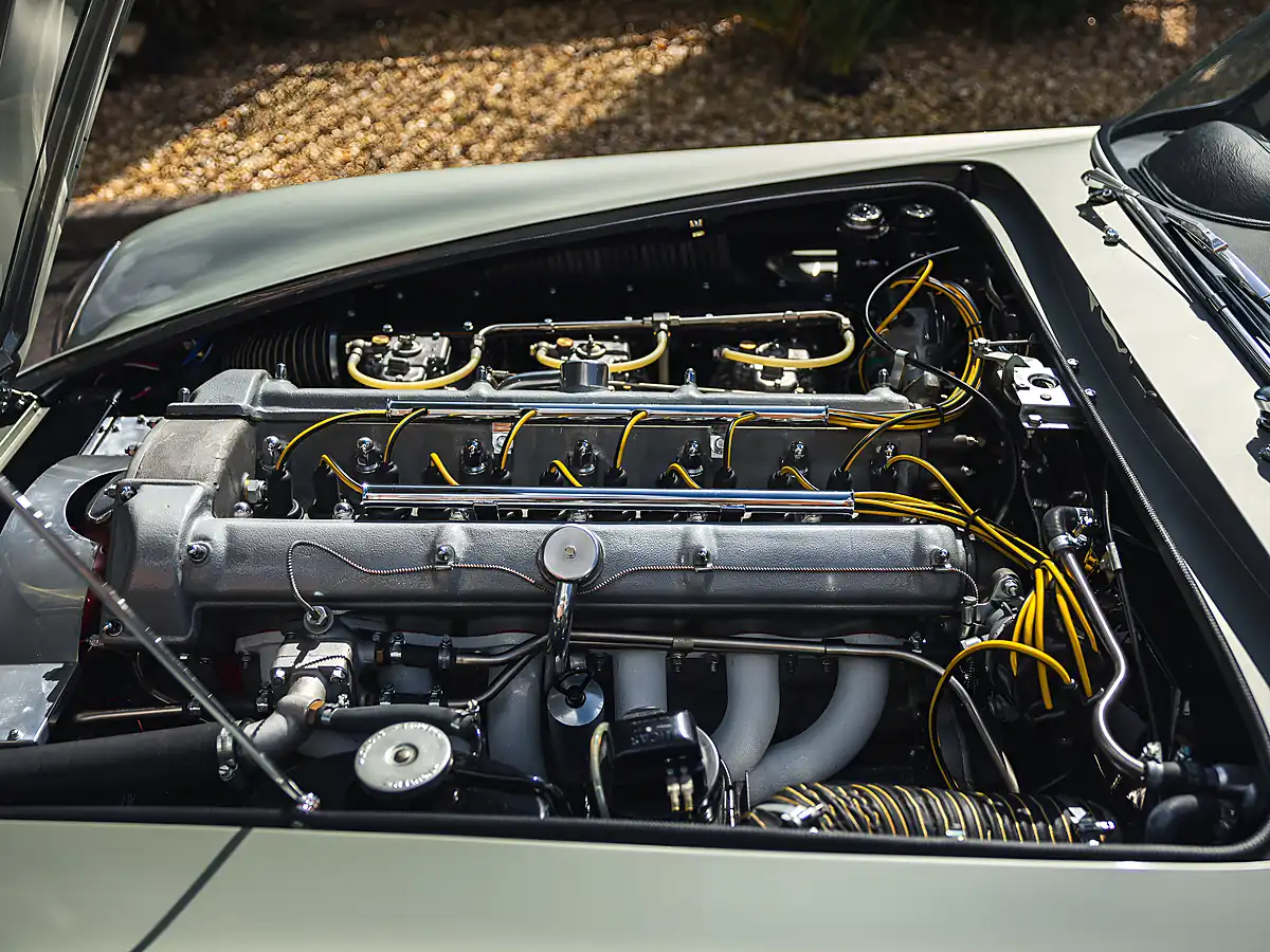 Used 1960 Aston Martin DB4 GT Snow Shadow Grey - Interior and Exterior details 9