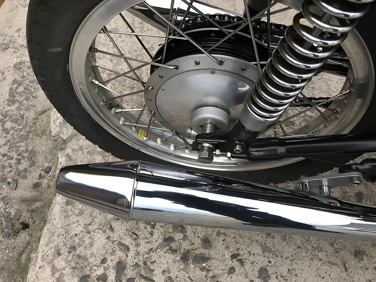 Used 1960 Norton Cafe Racer Dunstall - Interior and Exterior details 6
