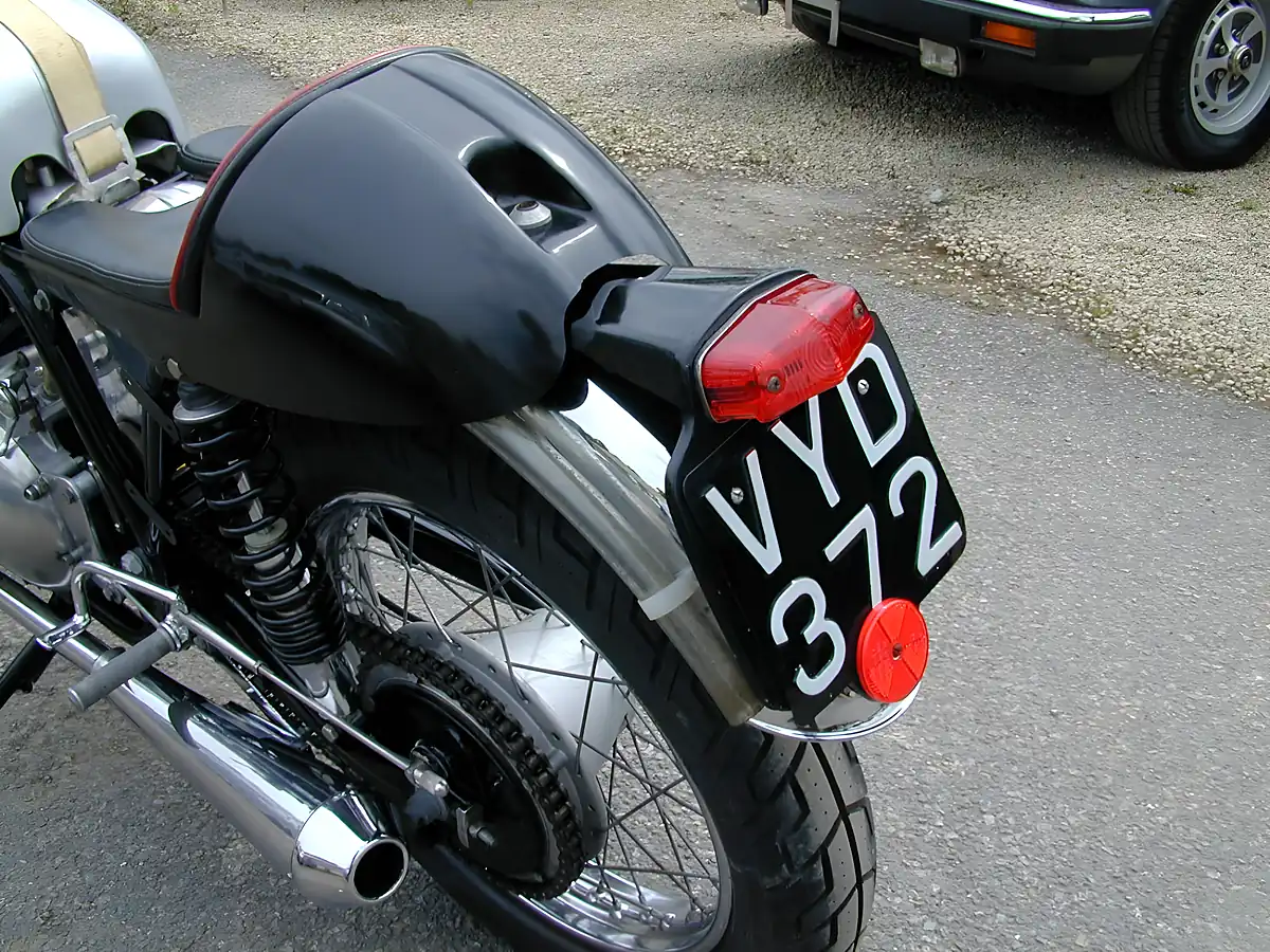 Used 1960 Norton Classic Cafe Racer Silver - Interior and Exterior details 15