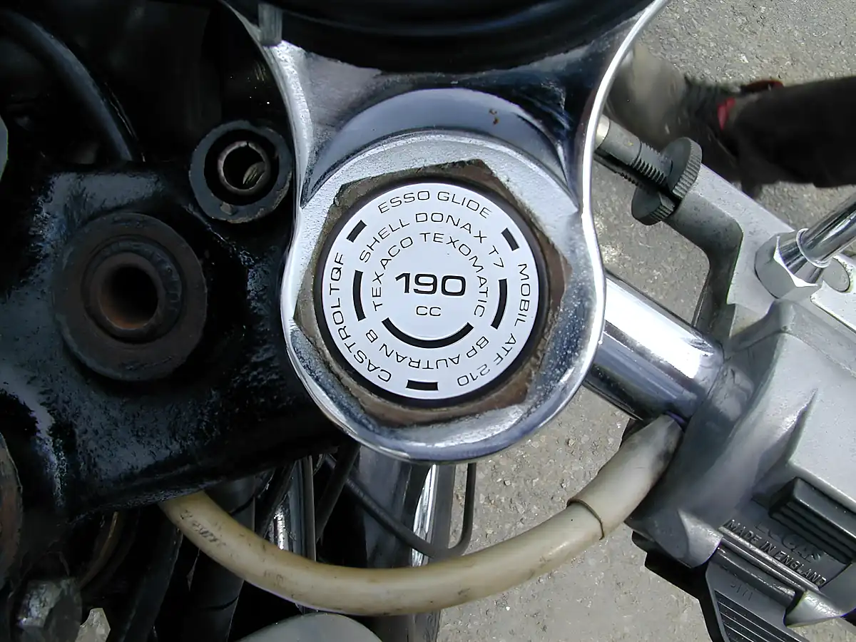 Used 1960 Norton Classic Cafe Racer Silver - Interior and Exterior details 18