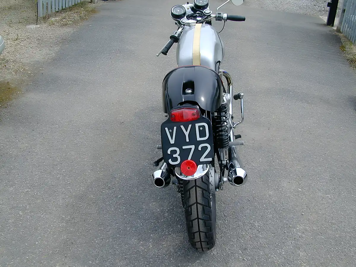 Used 1960 Norton Classic Cafe Racer Silver - Interior and Exterior details 8