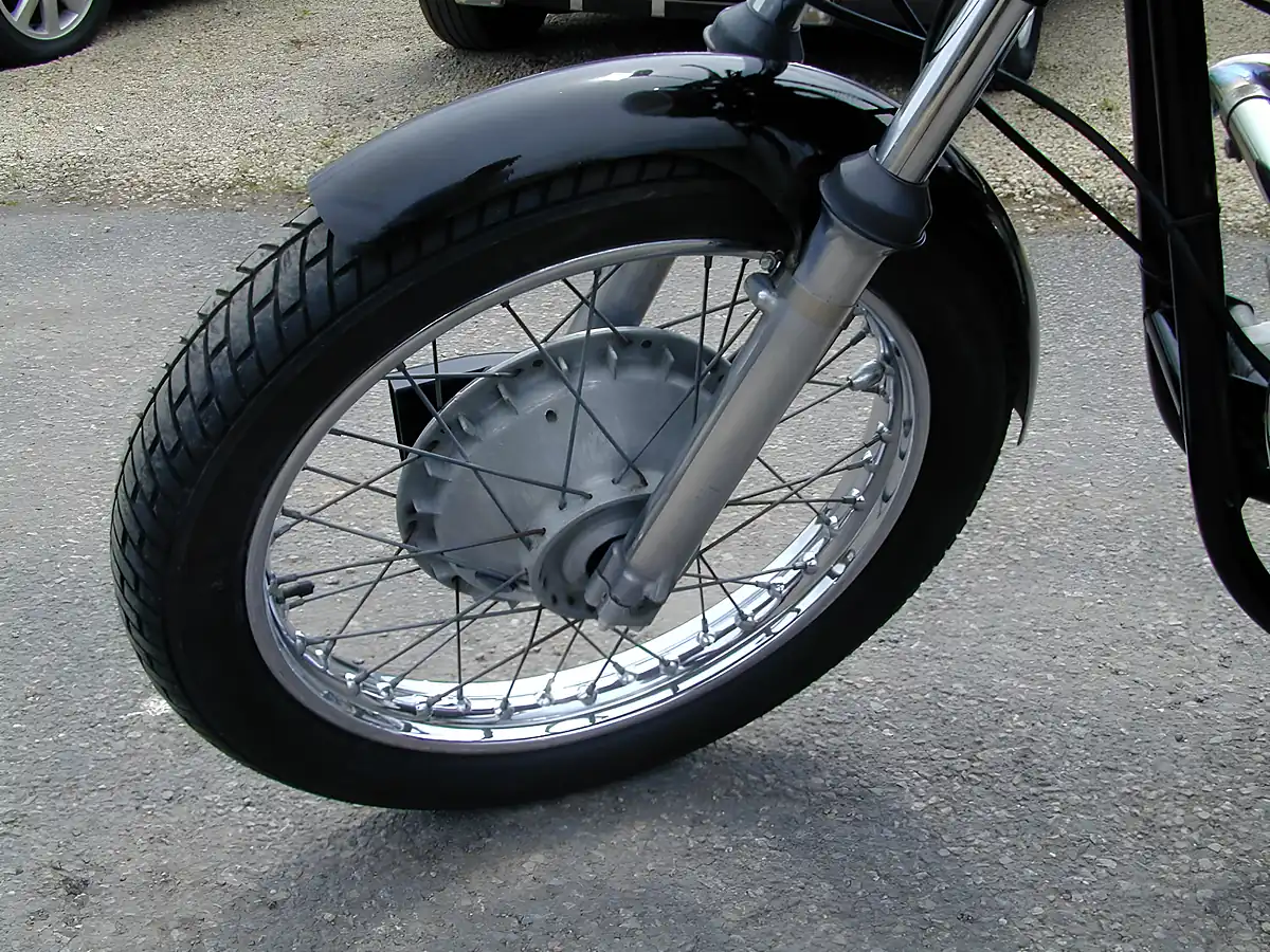 Used 1960 Norton Classic Cafe Racer Silver - Interior and Exterior details 9