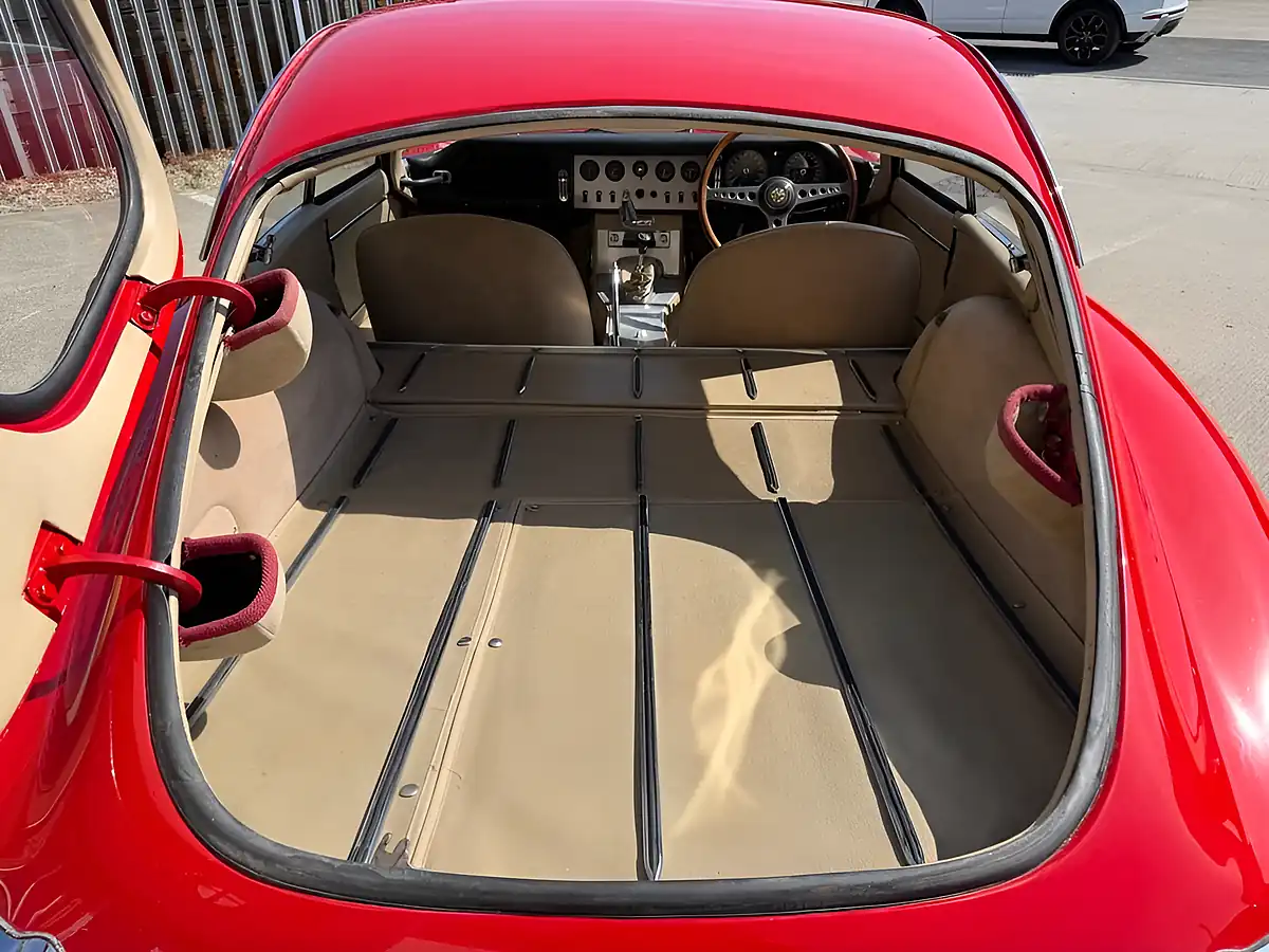 Used 1962 Jaguar E-Type Red - Interior and Exterior details 14