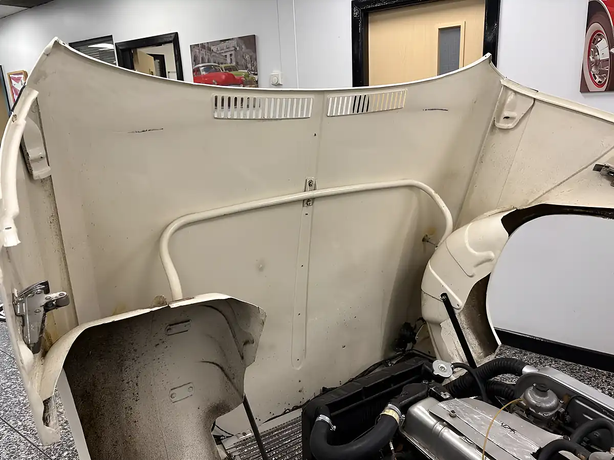 Used 1962 Triumph Vitesse White - Interior and Exterior details 16