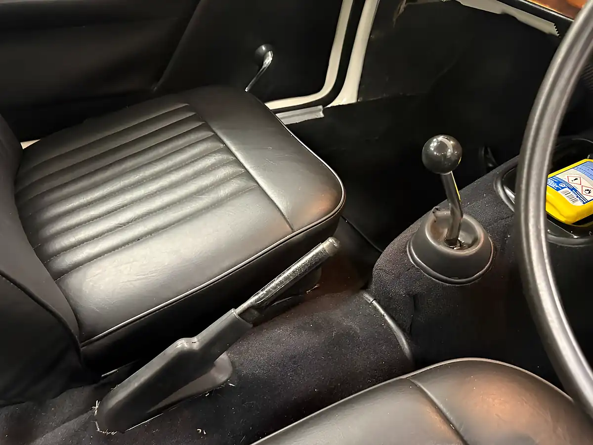 Used 1962 Triumph Vitesse White - Interior and Exterior details 8