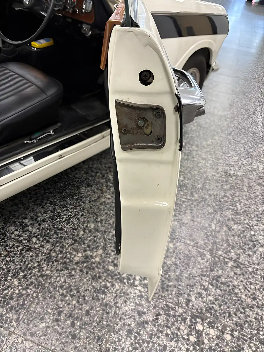 Used 1962 Triumph Vitesse White - Interior and Exterior details 9