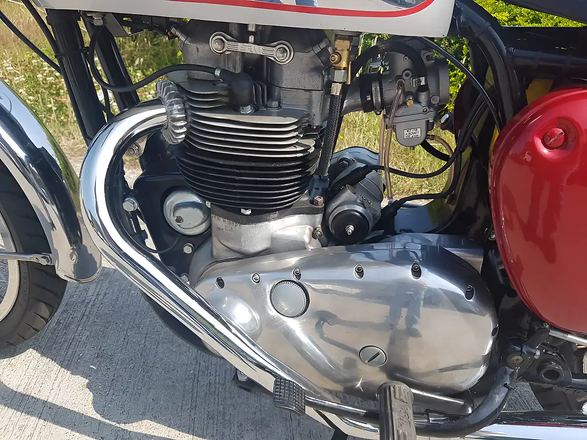 Used 1963 Bsa CA10R Super Rocket - Interior and Exterior details 6