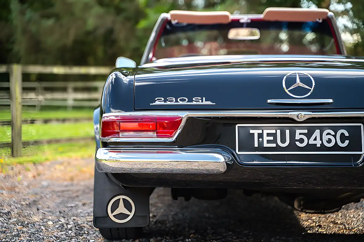 Used 1965 Mercedes-Benz 230SL Pagoda - Interior and Exterior details 10