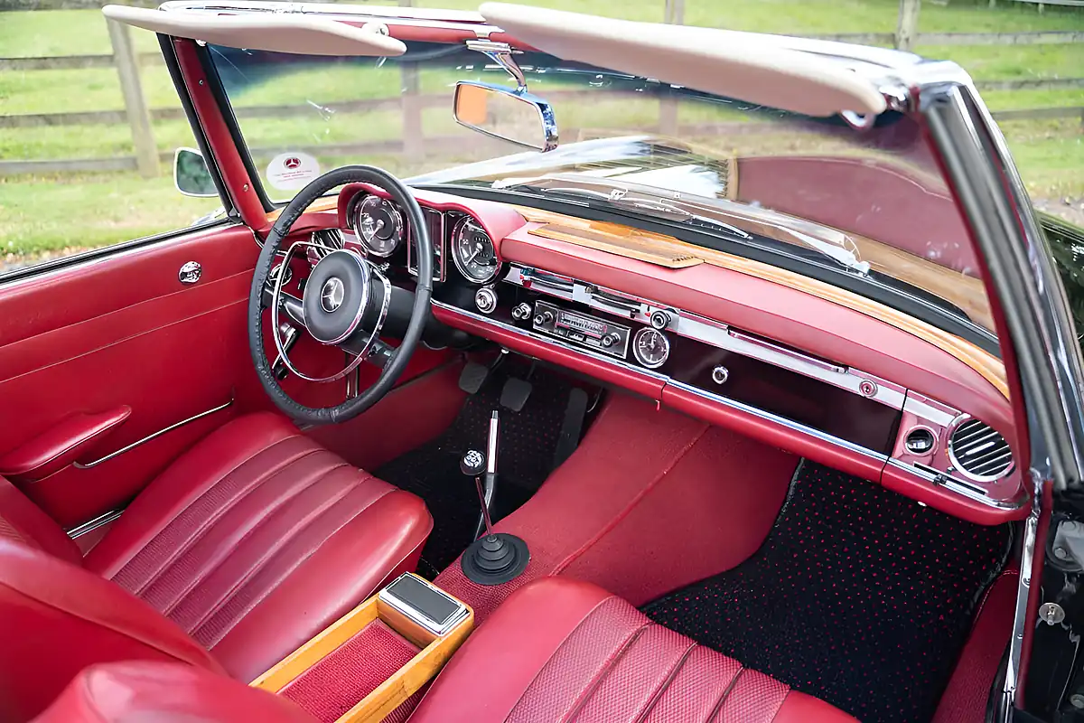 Used 1965 Mercedes-Benz 230SL Pagoda - Interior and Exterior details 11