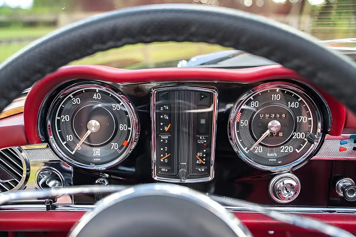 Used 1965 Mercedes-Benz 230SL Pagoda - Interior and Exterior details 14