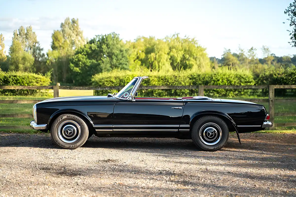 Used 1965 Mercedes-Benz 230SL Pagoda - Interior and Exterior details 6
