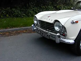 Used 1965 Triumph TR4 TR4a Irs Surrey Top White - Interior and Exterior details 11