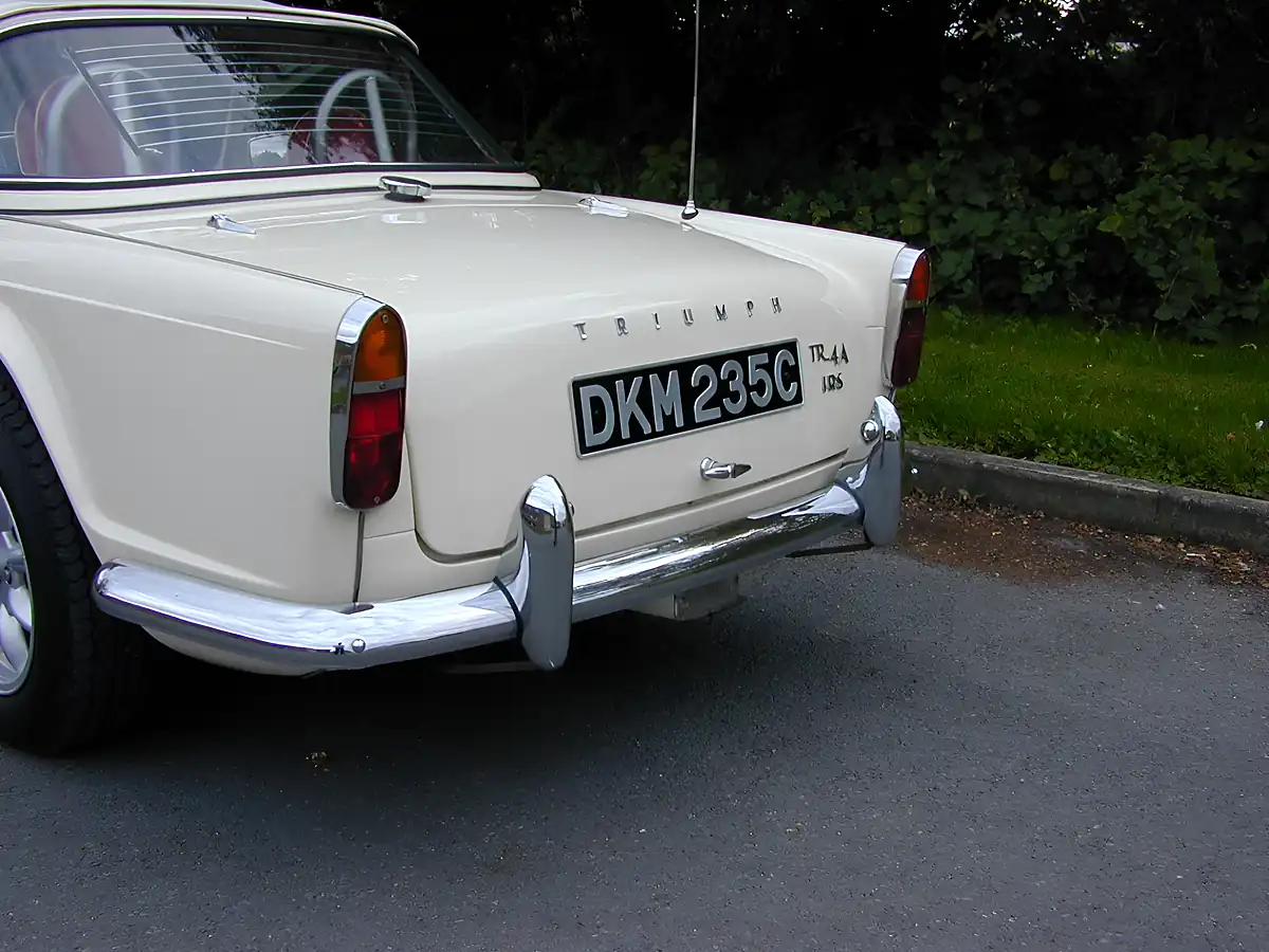 Used 1965 Triumph TR4 TR4a Irs Surrey Top White - Interior and Exterior details 13