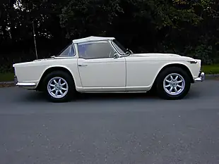 Used 1965 Triumph TR4 TR4a Irs Surrey Top White - Interior and Exterior details 2