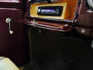 Used 1965 Volkswagen Beetle Red - Interior and Exterior details 18