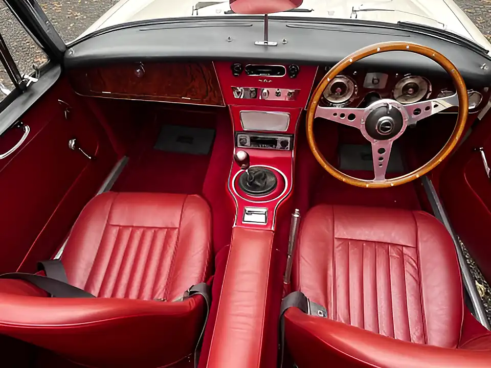 Used 1966 Austin-Healey 3000 White - Interior and Exterior details 13