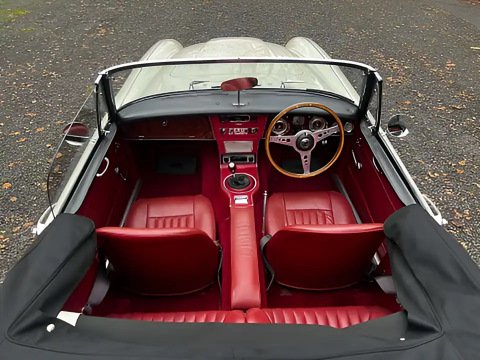 Used 1966 Austin-Healey 3000 White - Interior and Exterior details 14