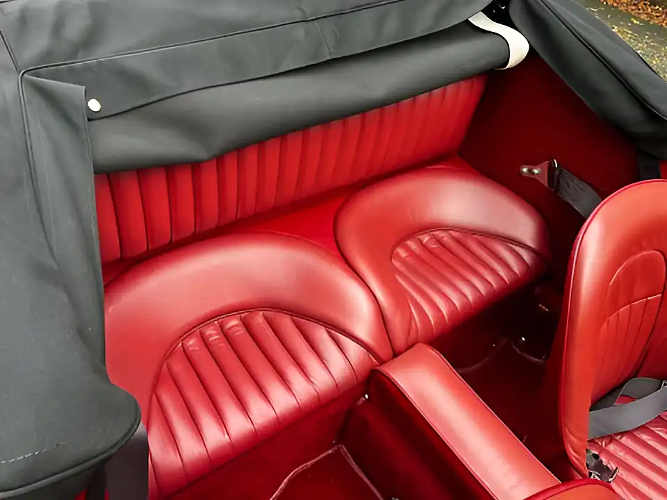 Used 1966 Austin-Healey 3000 White - Interior and Exterior details 18